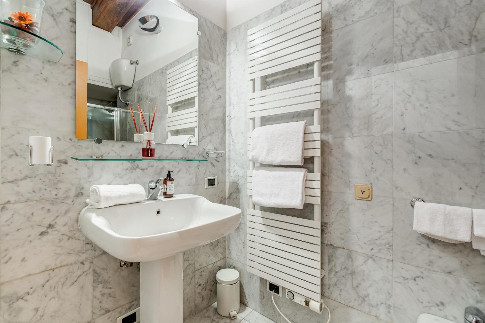 Barberini Exclusive Loft Apartment โรม ภายนอก รูปภาพ